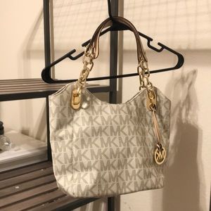 Micheal Kors bag
